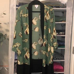 LuLaRoe Aurora Bell Sleeve Kimono Size Large - Never worn!